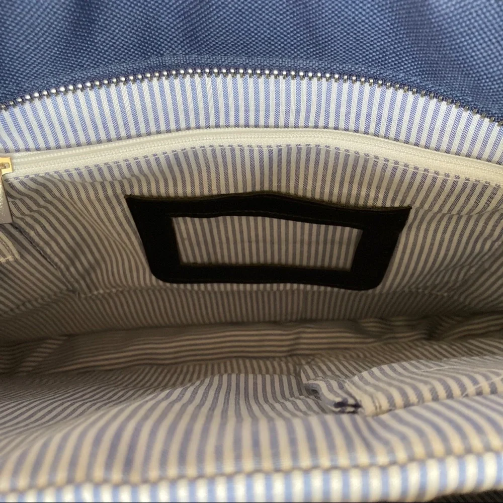 Cremieux 38 Messenger Laptop Bag Navy Blue